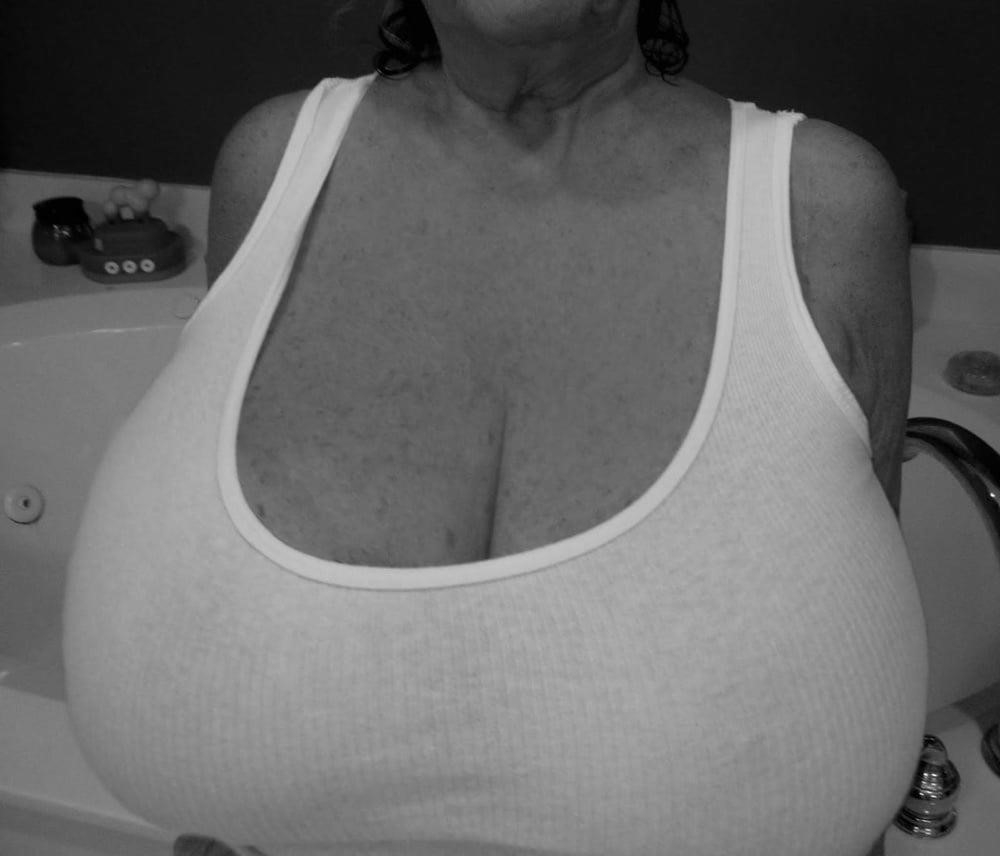 Big mature boobs pictures-2217