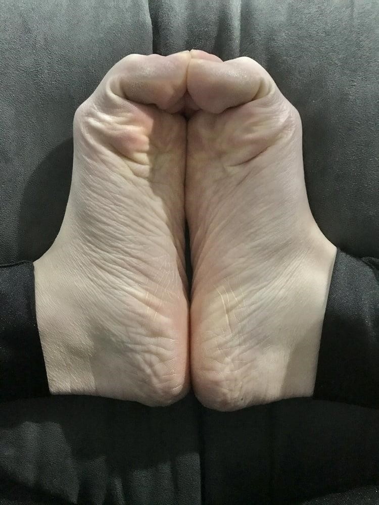 Boy foot fetish-7527