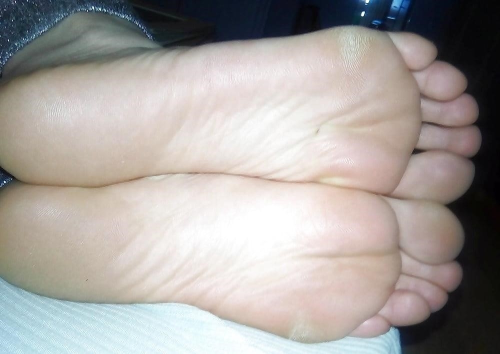 Evie olson feet-8804