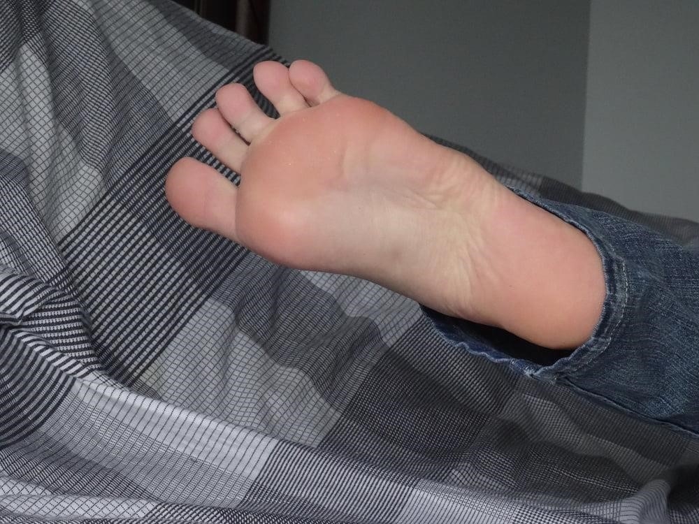 Feet fetish public-1154