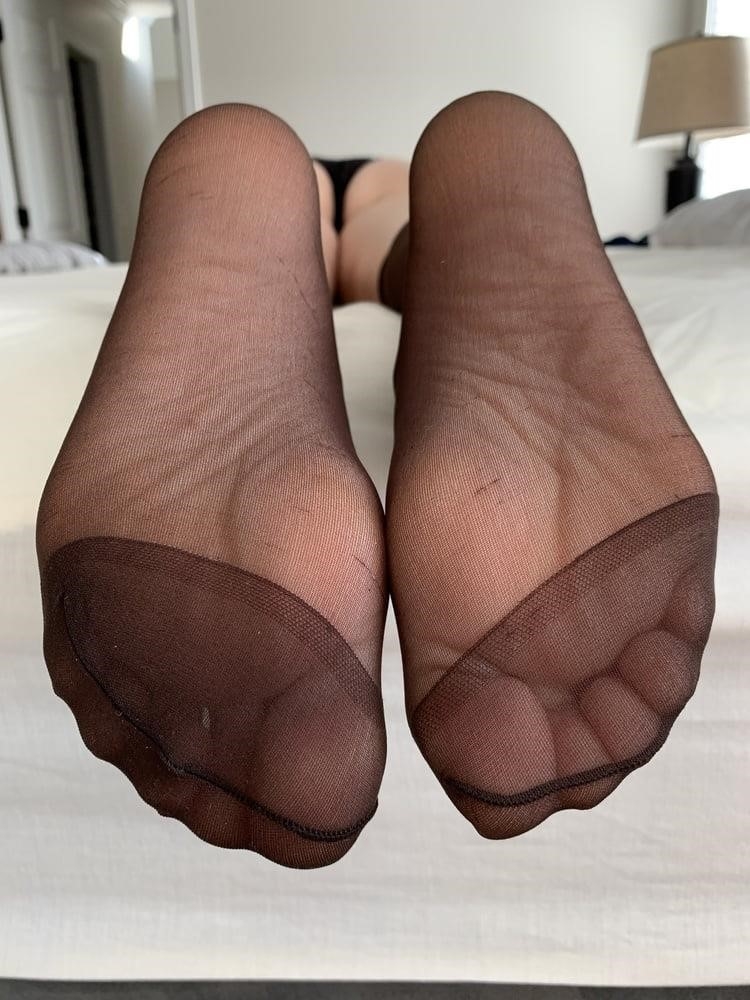 Female feet bondage-3411