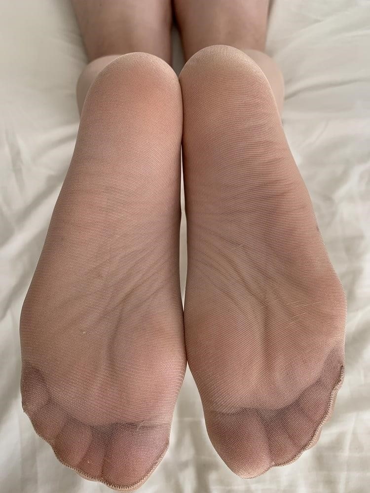 Female feet bondage-5691