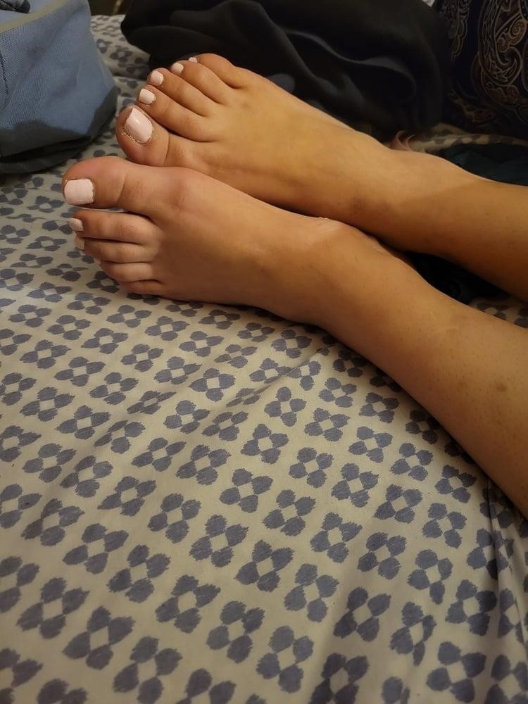 Foot fetish toe sucking-9995