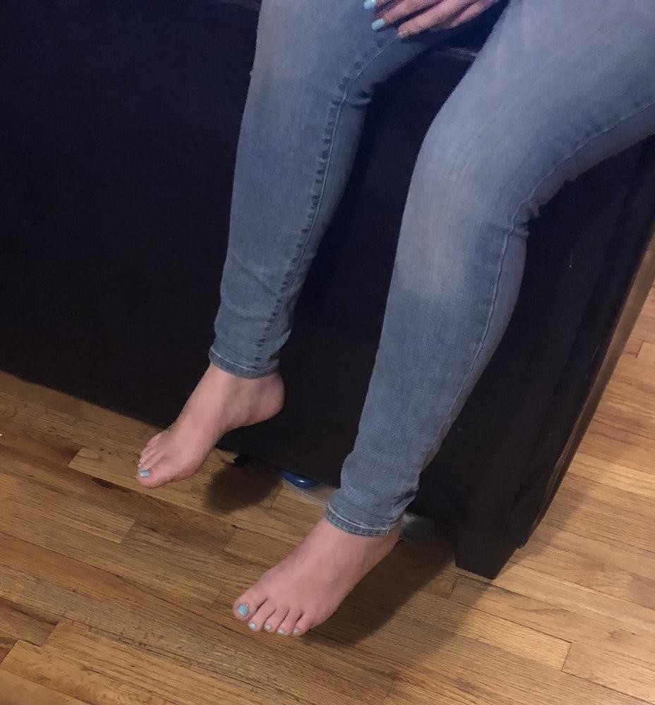 Girlfriend sexy feet-6091