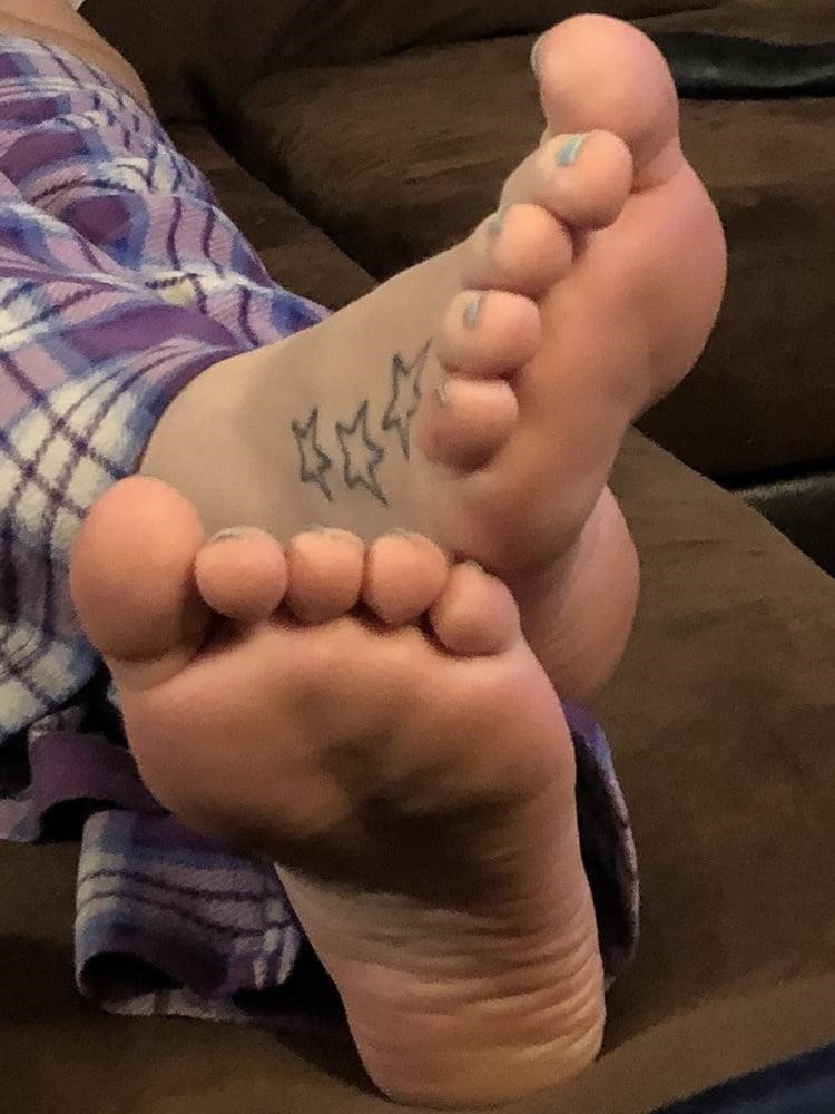 Girlfriend sexy feet-7398