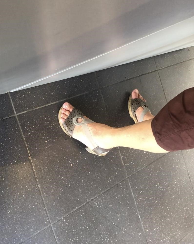 Granny feet in nylons-7935