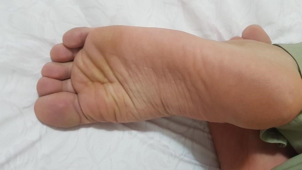 Iranian feet fetish-4485