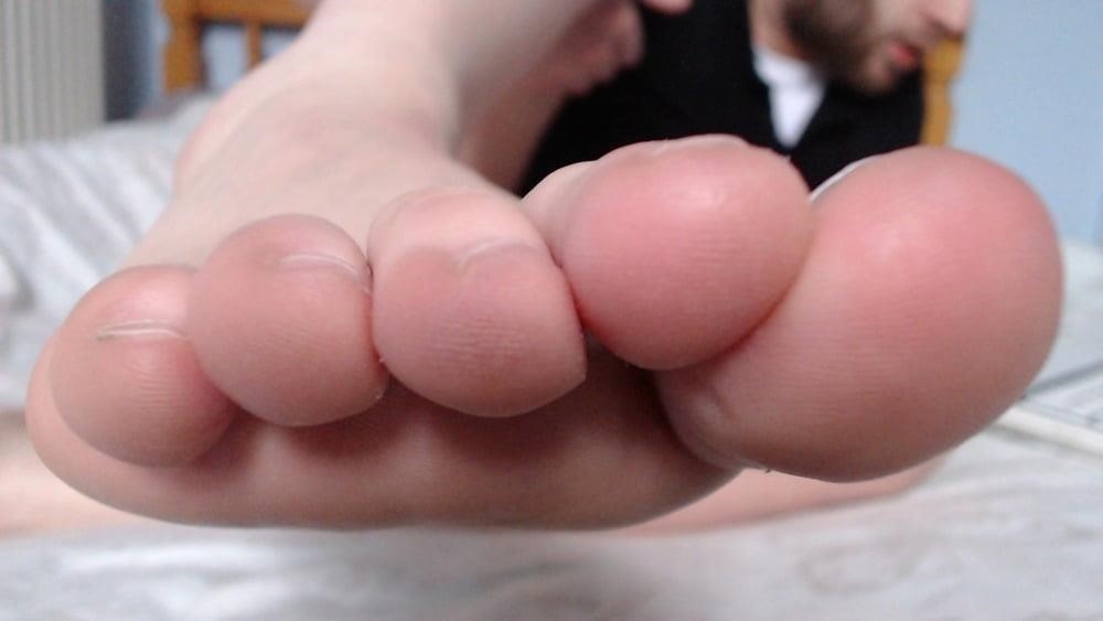 Male feet tube-2589