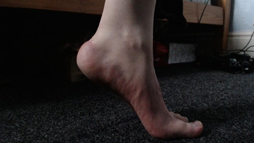 Male feet tube-2344