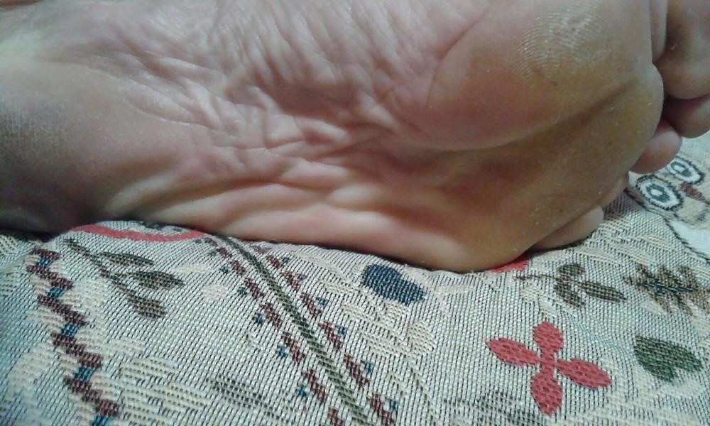 Mature feet lesbians-6217