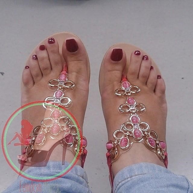 Mistress feet arab-5192