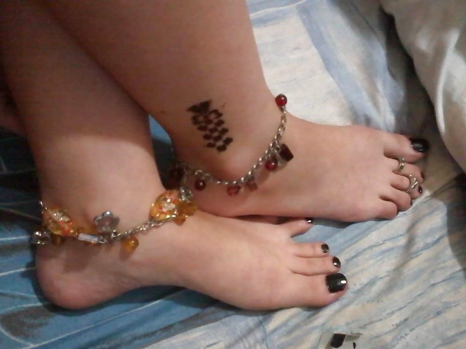 Mistress feet arab-9953