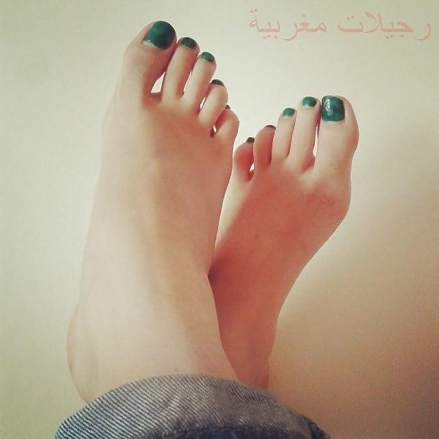 Nylon feet arab-6168