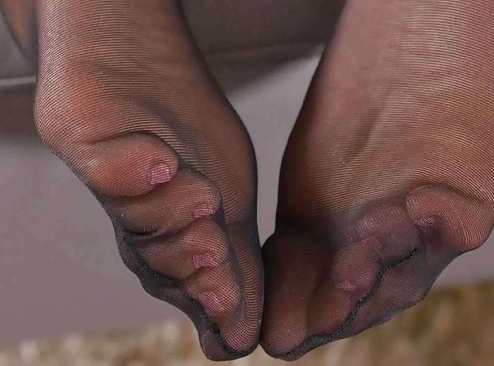 Nylon feet porn hd-9420