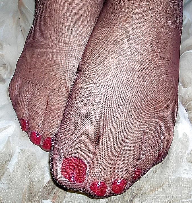 Pantyhose foot lovers-7937