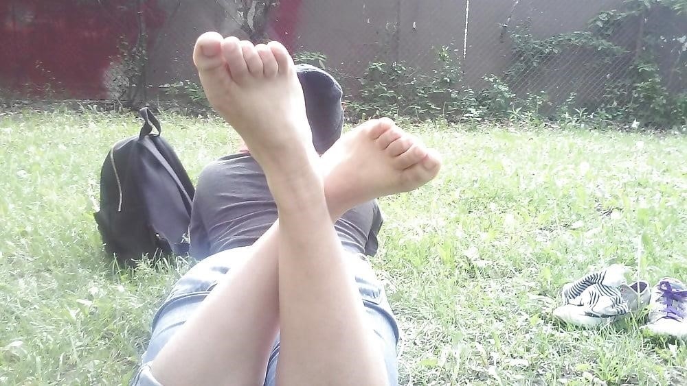 Petite latina feet-2068
