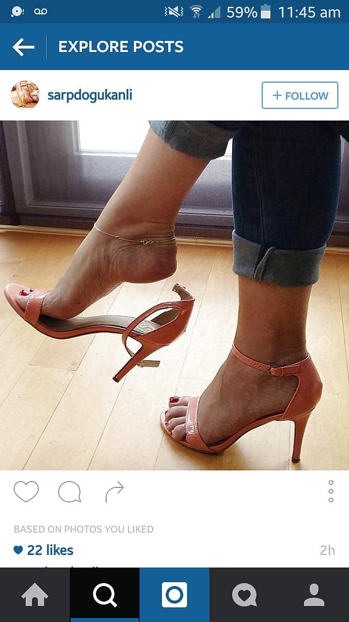 Sexy feet woman-9105