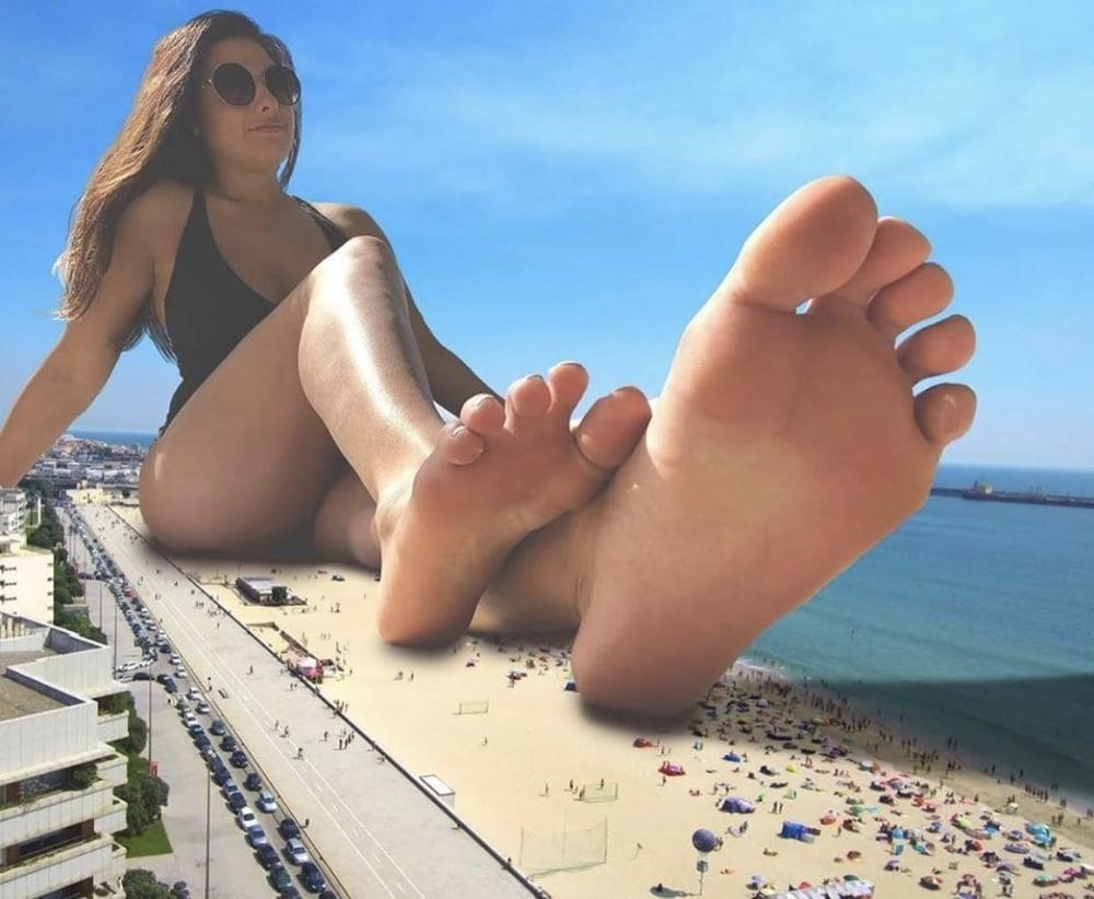 Sexy foot sucking-5905