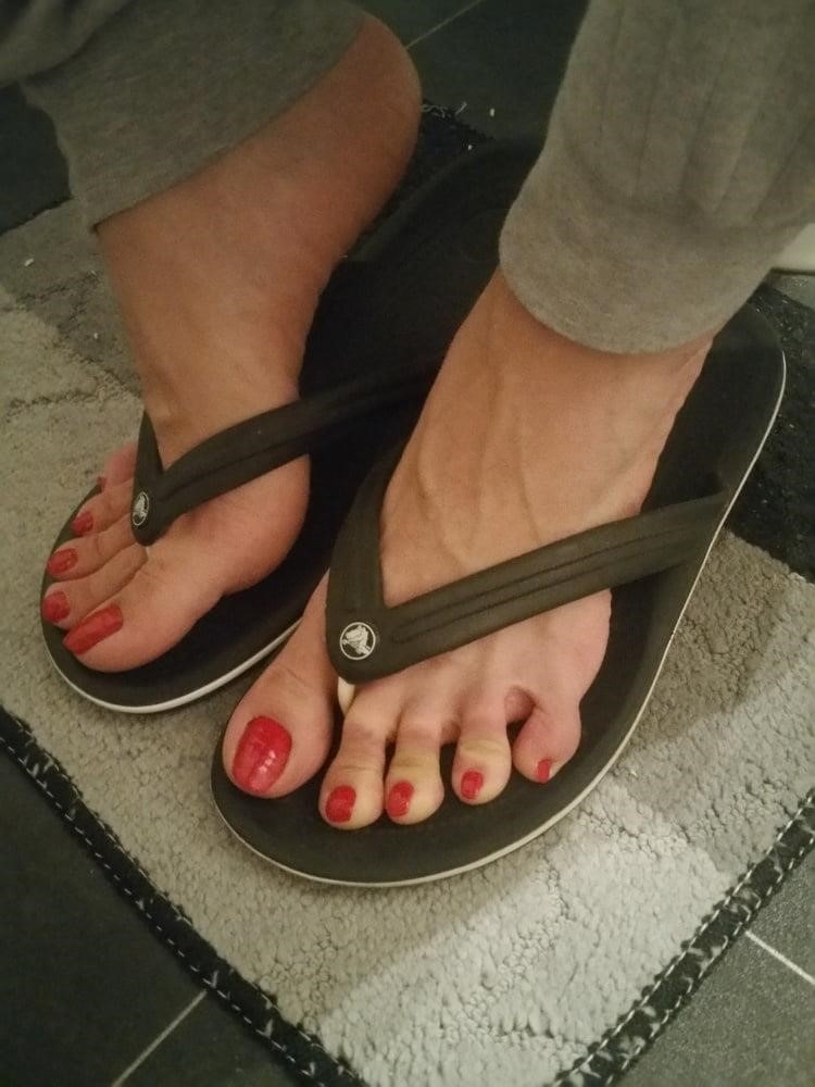 Sexy horny feet-9498