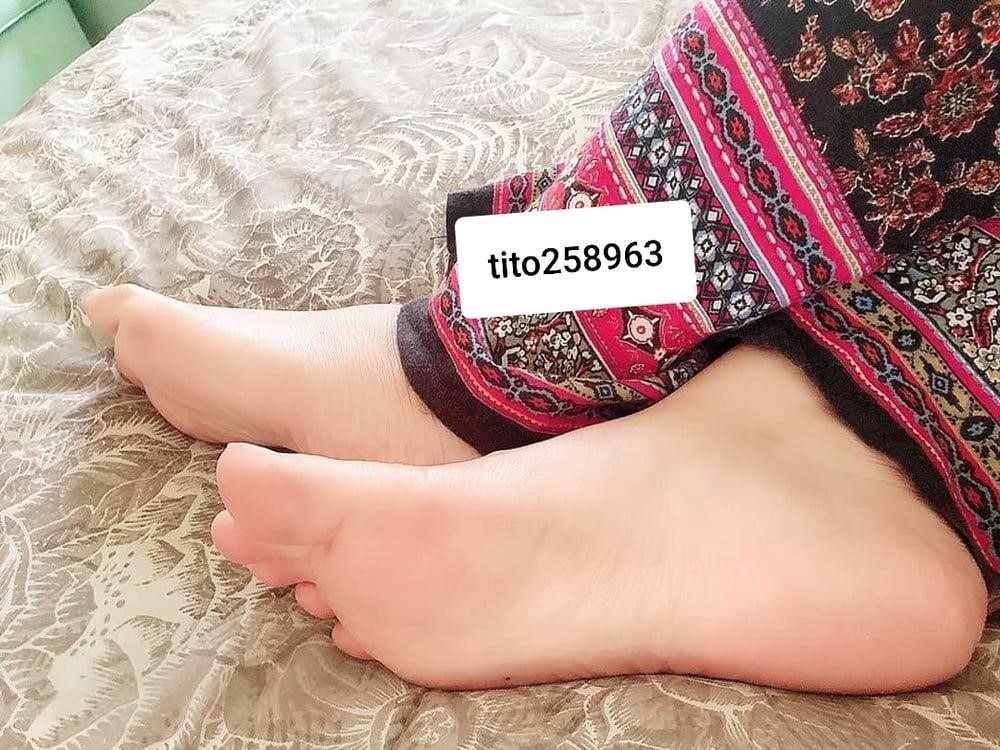 Worship arab feet-8930