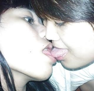 Beautiful naked lesbians kissing-3980