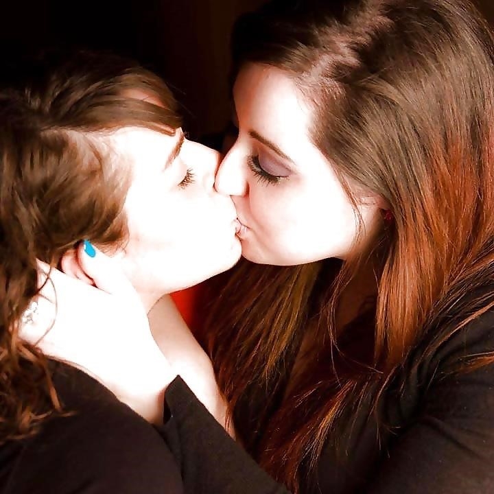Girl on girl kissing hot-8250