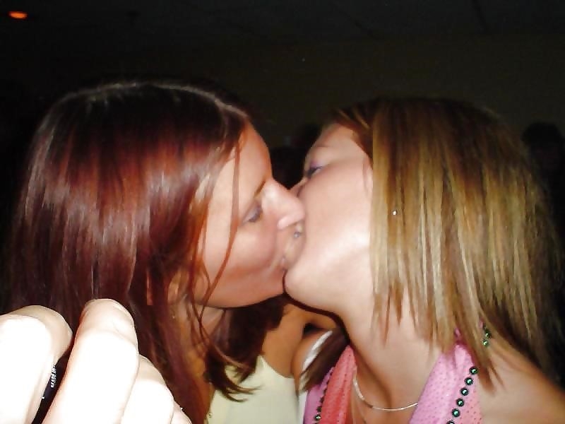 Girl on girl kissing hot-6414