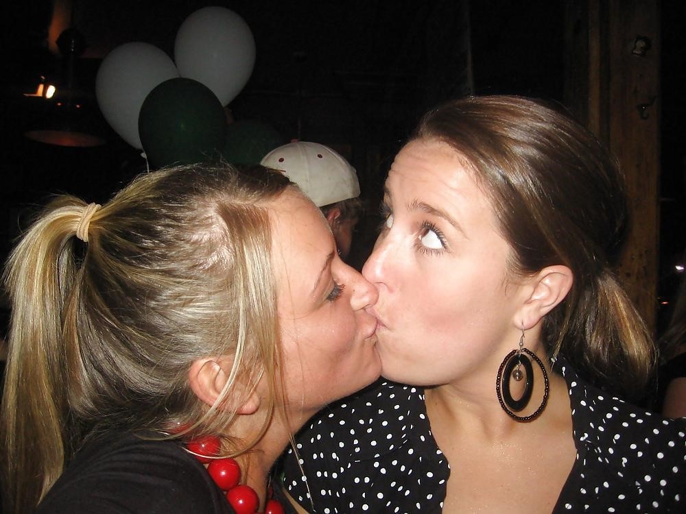 Girls and girls hot kissing-6050