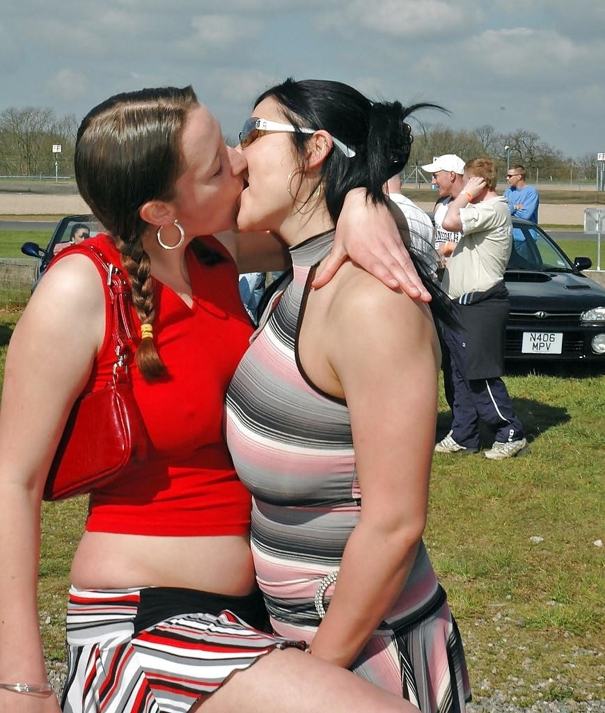 Hot kissing girls sex-3361