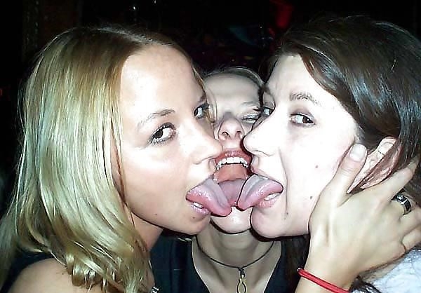 Lesbian hot french kiss-7588