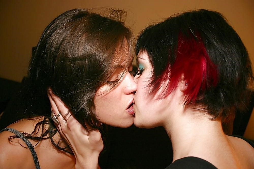 Sexy girl and girl kiss-2360