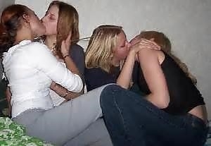 Sexy girls kissing lesbian-6022