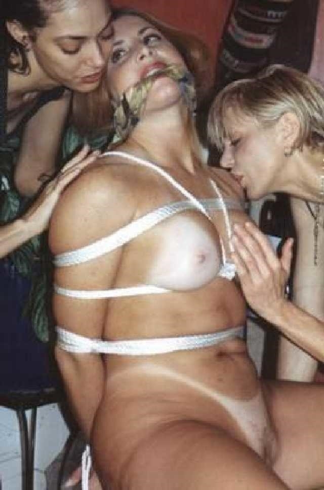 Pics of lesbians having sex-9533