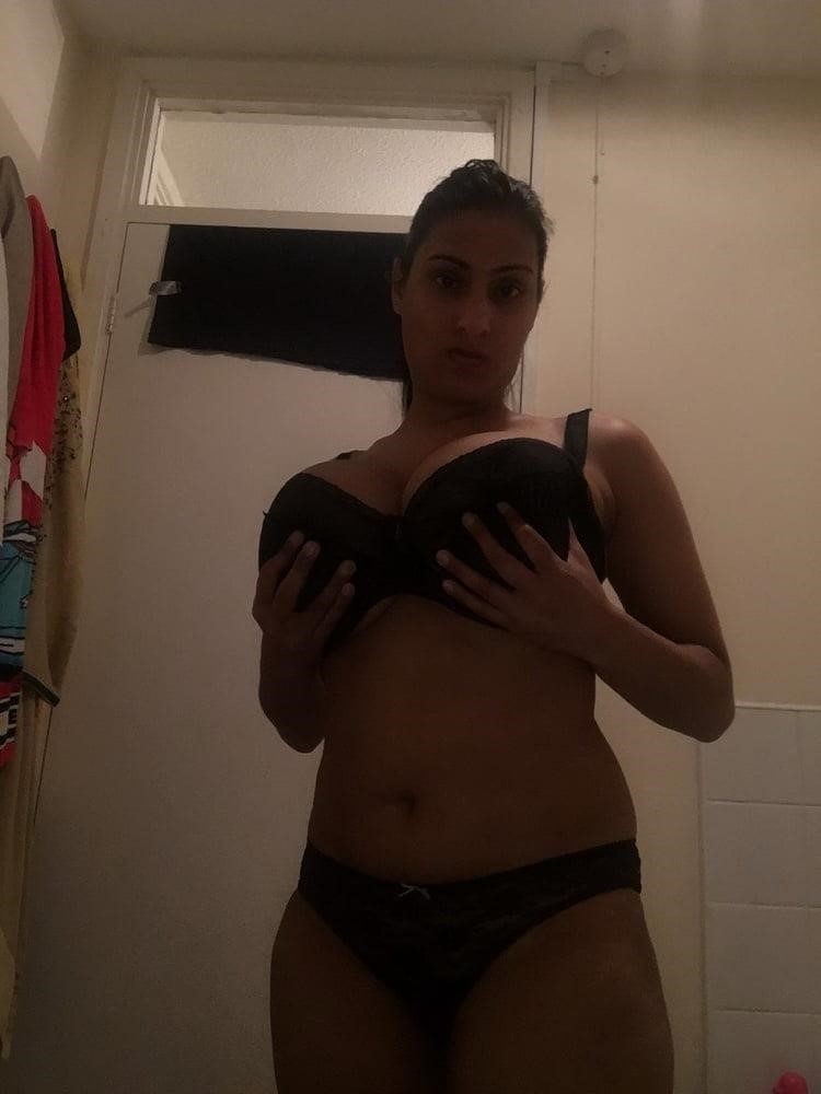 Busty nude selfie-7689
