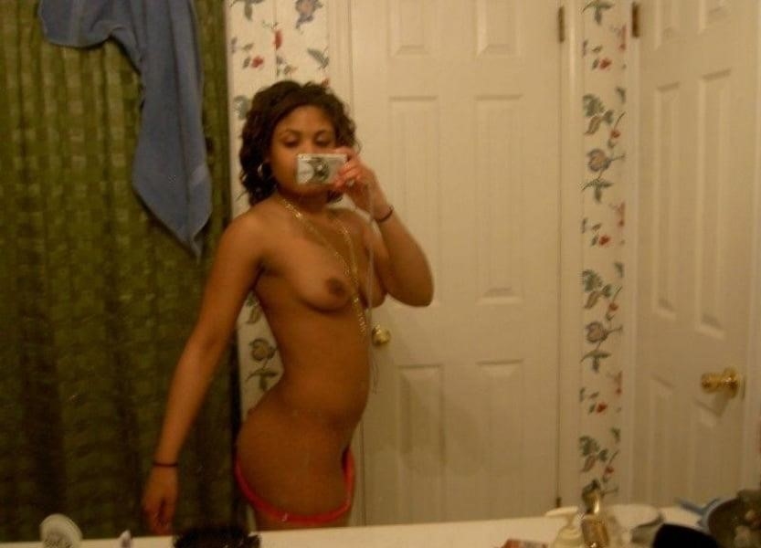 Chubby girls naked selfies-7997