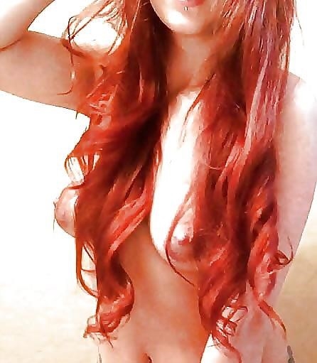 Ebony naked selfie-7786