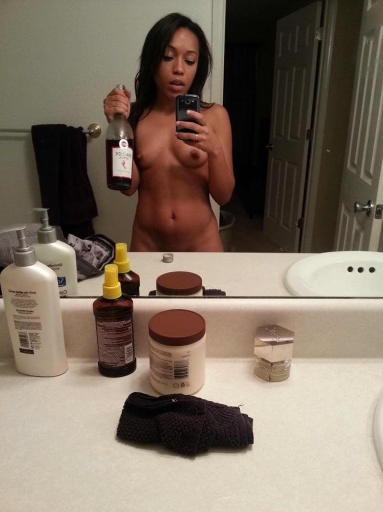 Ebony naked selfie-1247