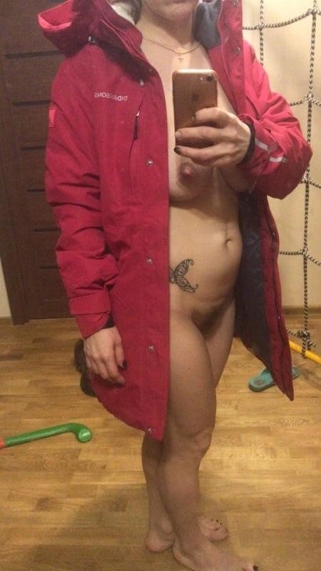 Nude babe selfie-2467