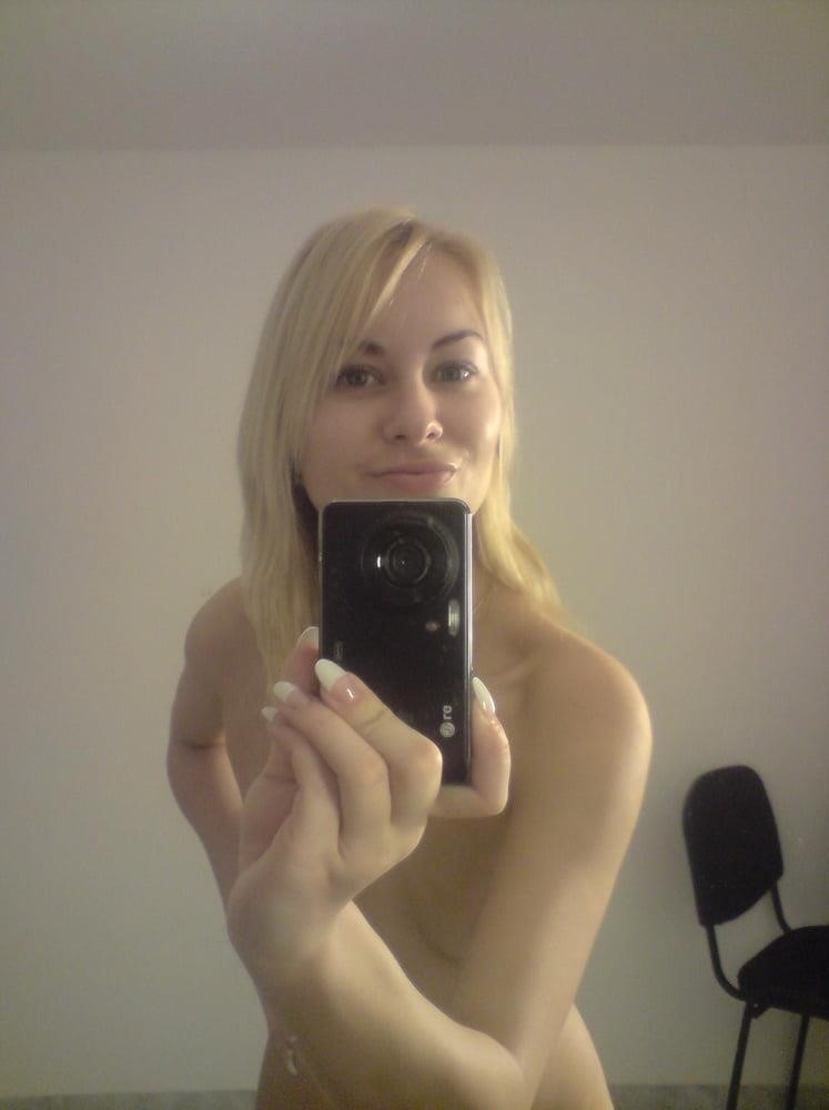 Nude blonde selfie-4820