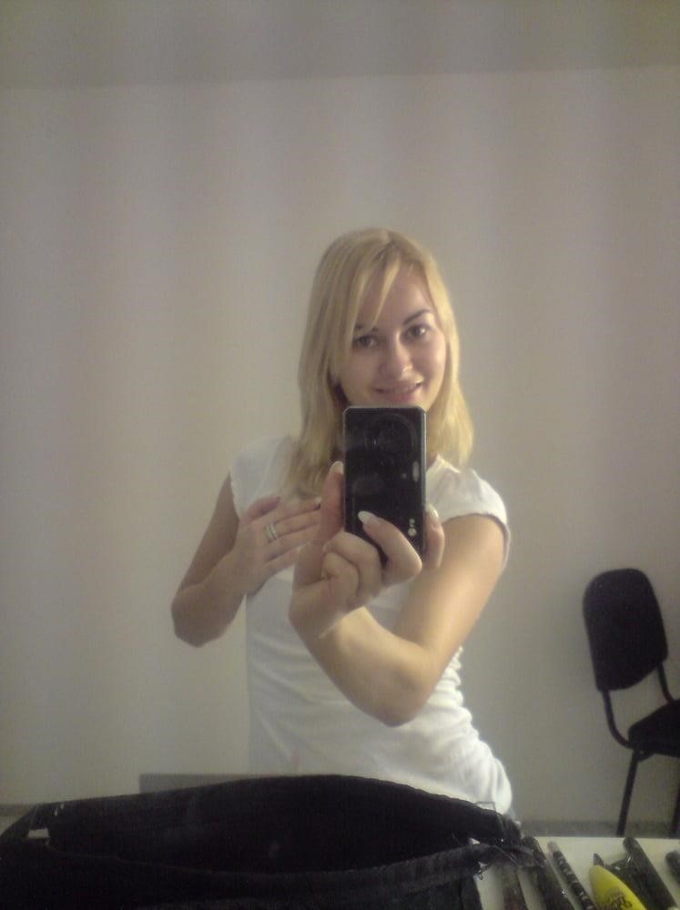 Nude selfie blonde-9478