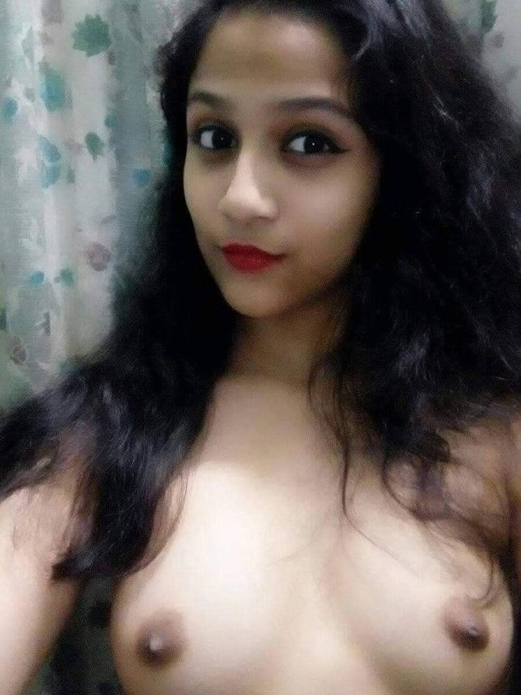 Nude selfie for boyfriend-9601