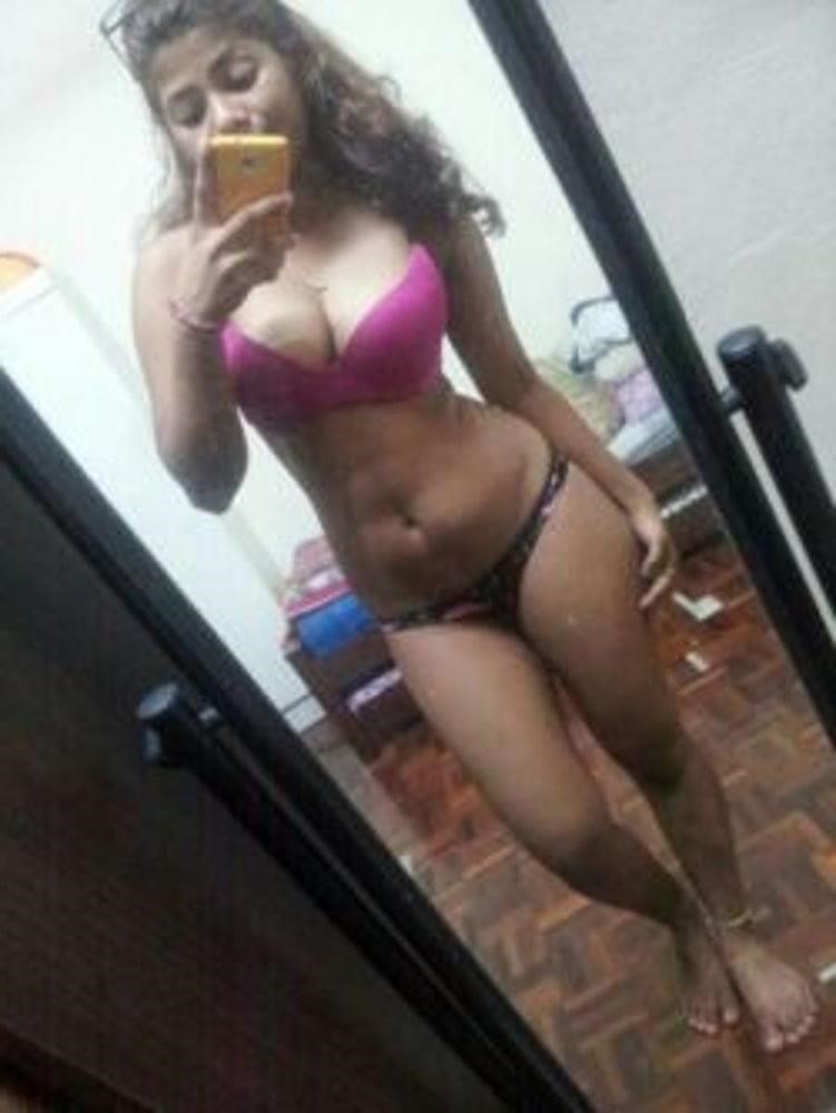 Saree nude selfie-8487