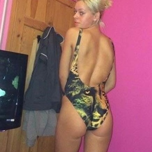 Sexy nude female selfies
