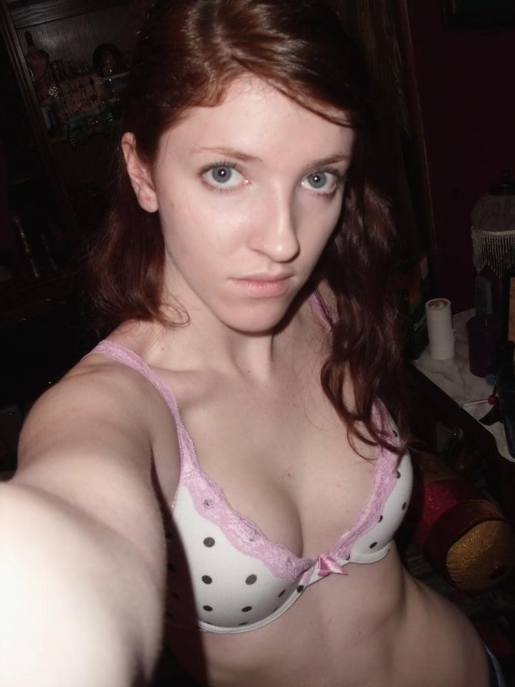Teen selfie nude pic-9908