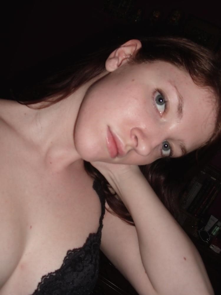 Teen selfie nude pic-8676