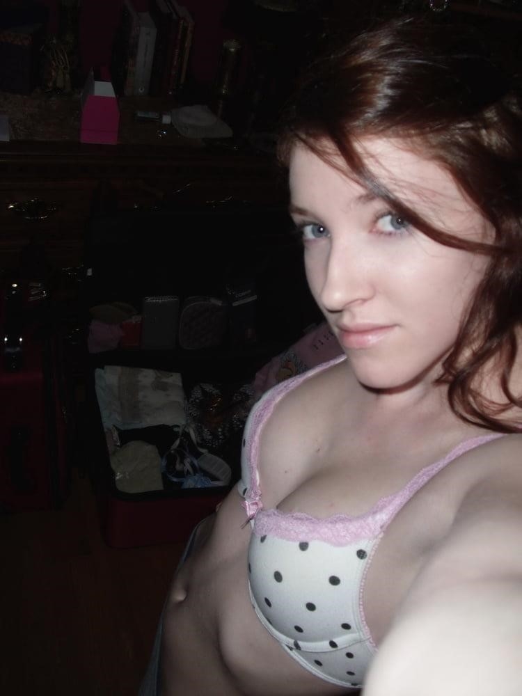 Teen selfie nude pic-5804